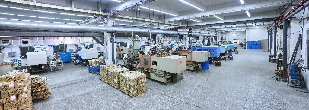 FOSHAN SHUNDE QUANYE PLASTICS CO.,LTD linea di produzione del produttore