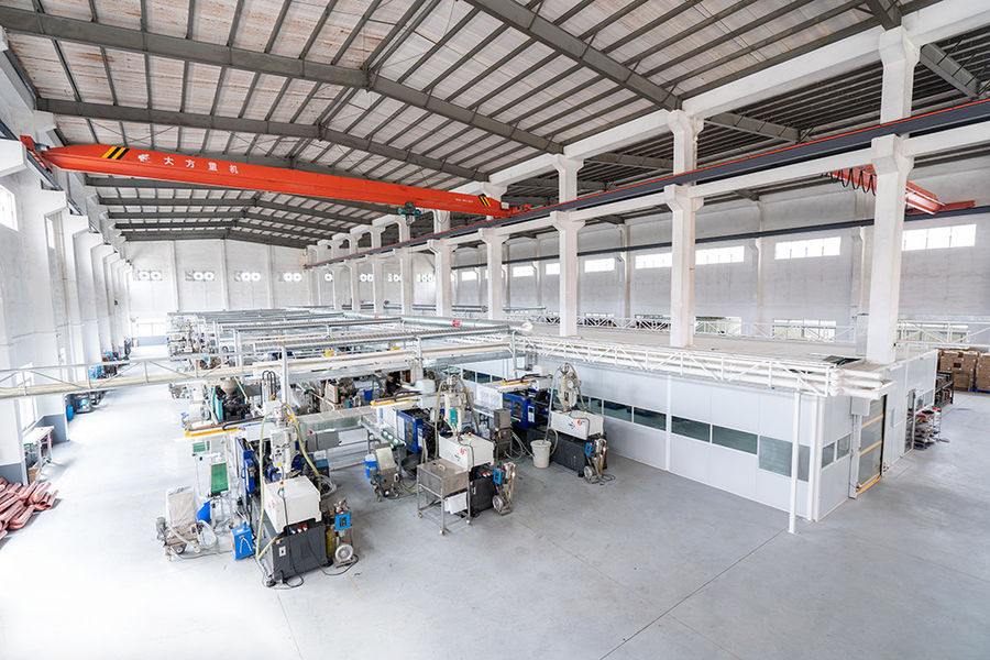 FOSHAN SHUNDE QUANYE PLASTICS CO.,LTD linea di produzione del produttore
