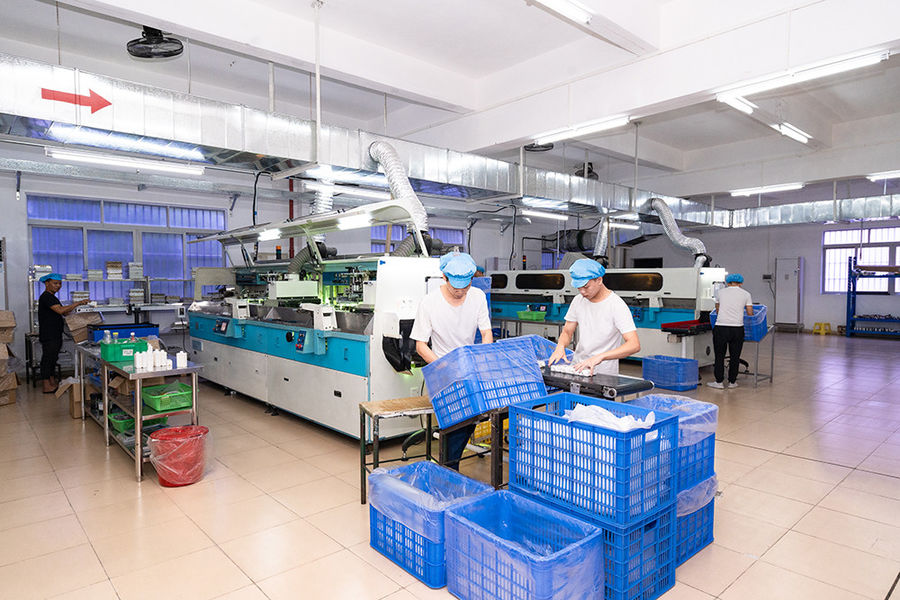 FOSHAN SHUNDE QUANYE PLASTICS CO.,LTD linea di produzione del produttore