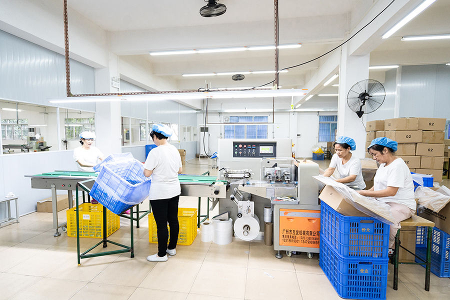 FOSHAN SHUNDE QUANYE PLASTICS CO.,LTD linea di produzione del produttore