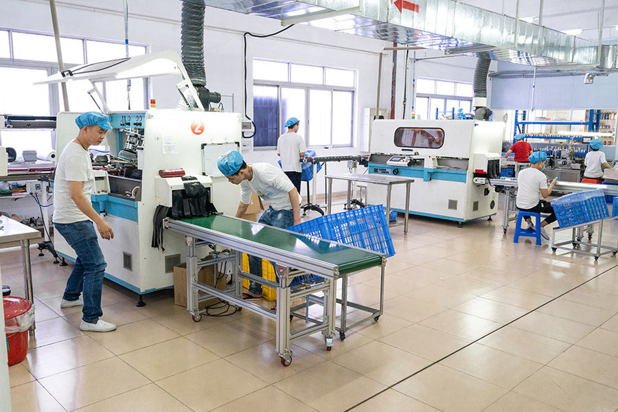 FOSHAN SHUNDE QUANYE PLASTICS CO.,LTD linea di produzione del produttore